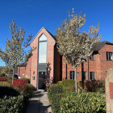 Cross Court, Stafford By Bell Apartments Exterior photo